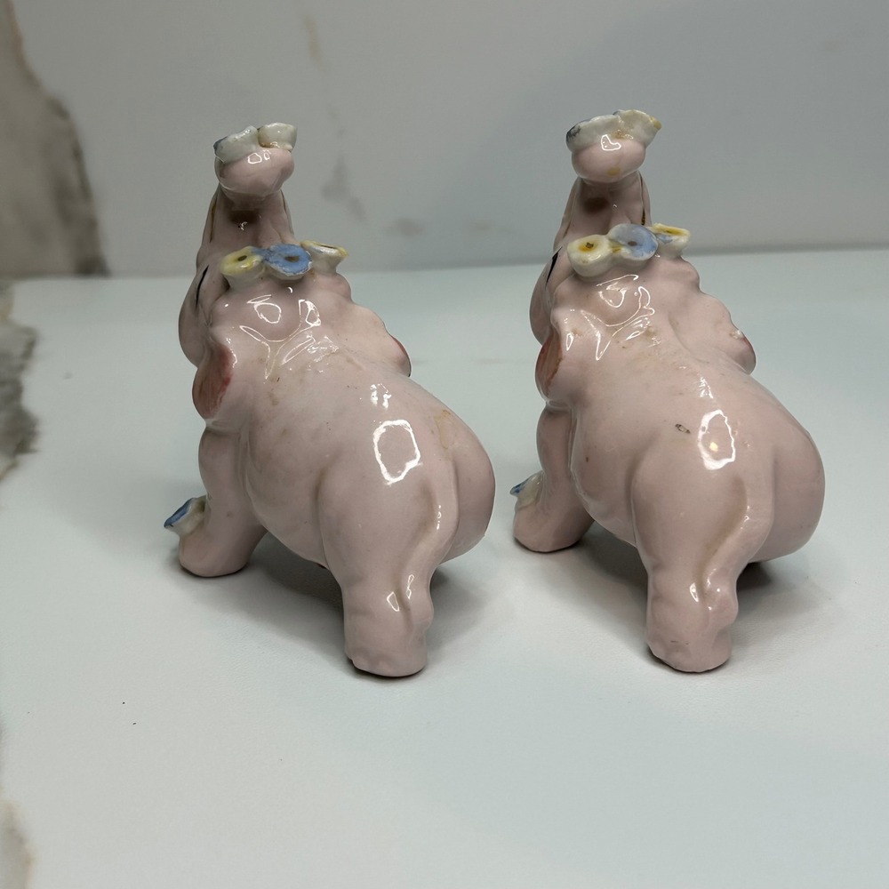 Vintage Pink Elephant Salt and Pepper Shakers Japan Ceramic Floral Gold Trim - Picture 3 of 11